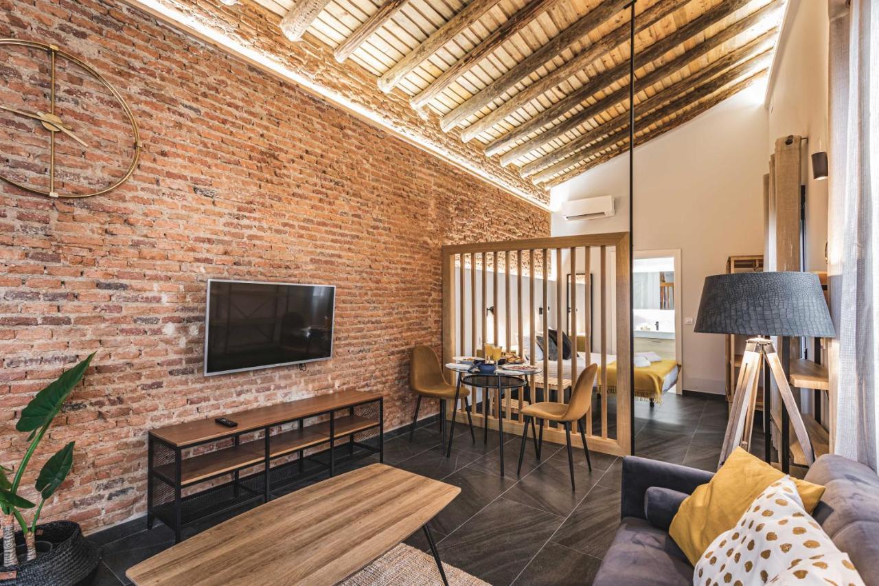 Apartamentos Caceres Central Suites Eksteriør bilde