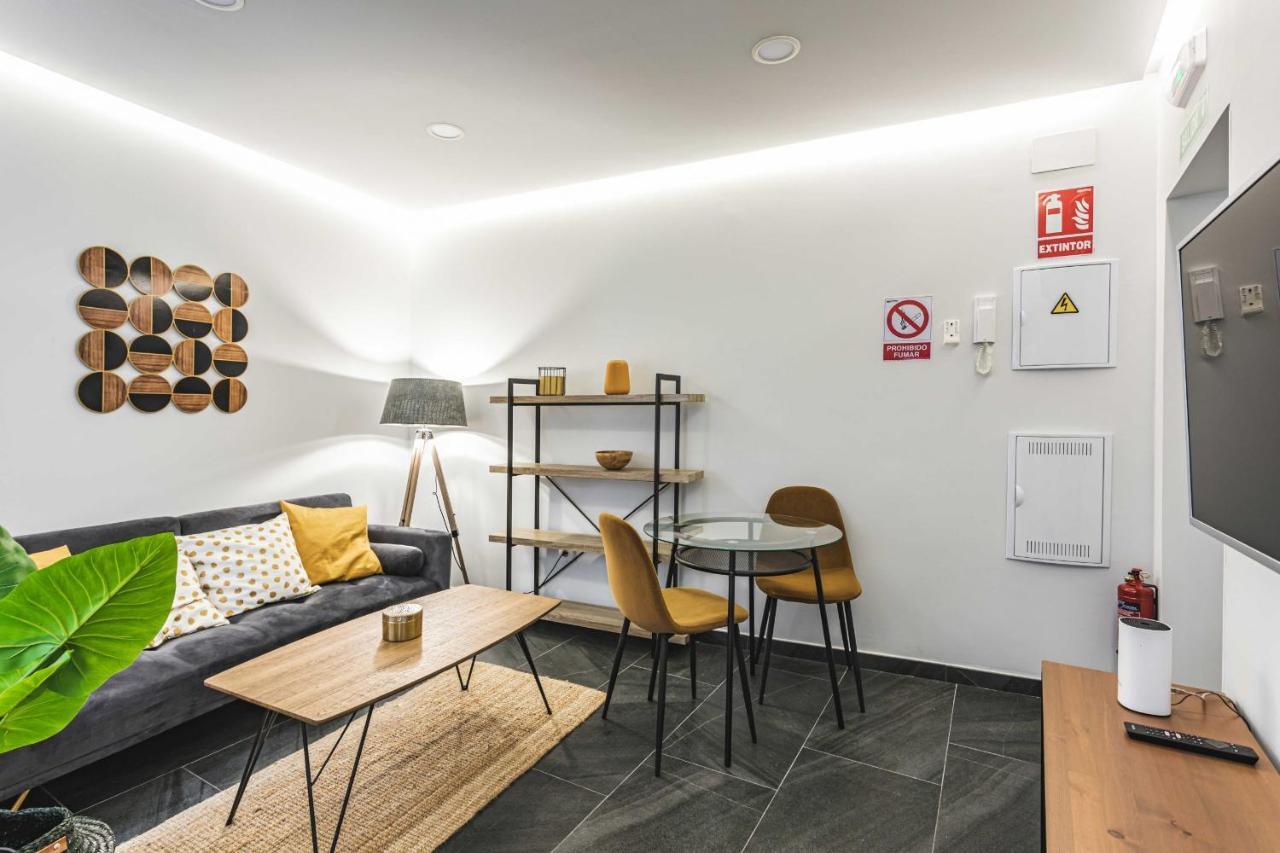Apartamentos Caceres Central Suites Eksteriør bilde