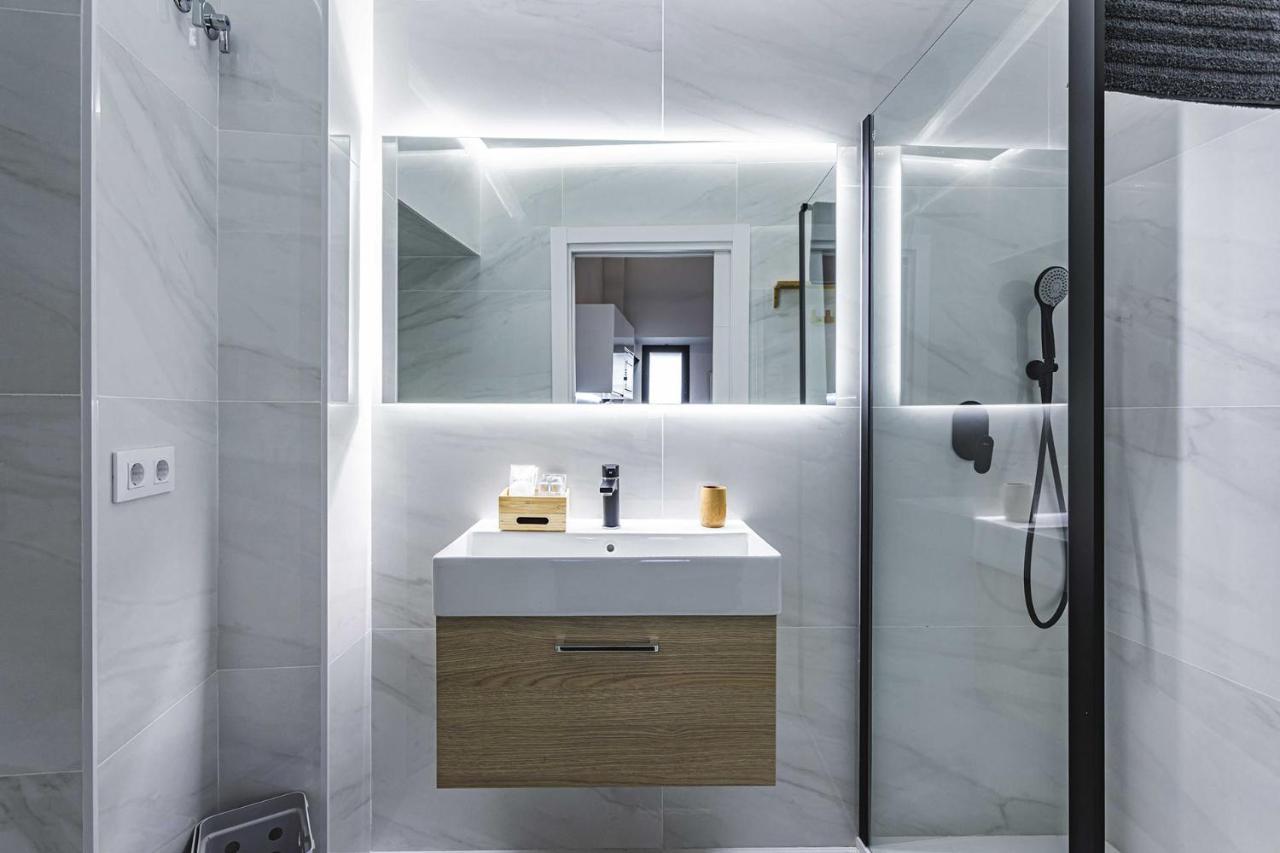 Apartamentos Caceres Central Suites Eksteriør bilde
